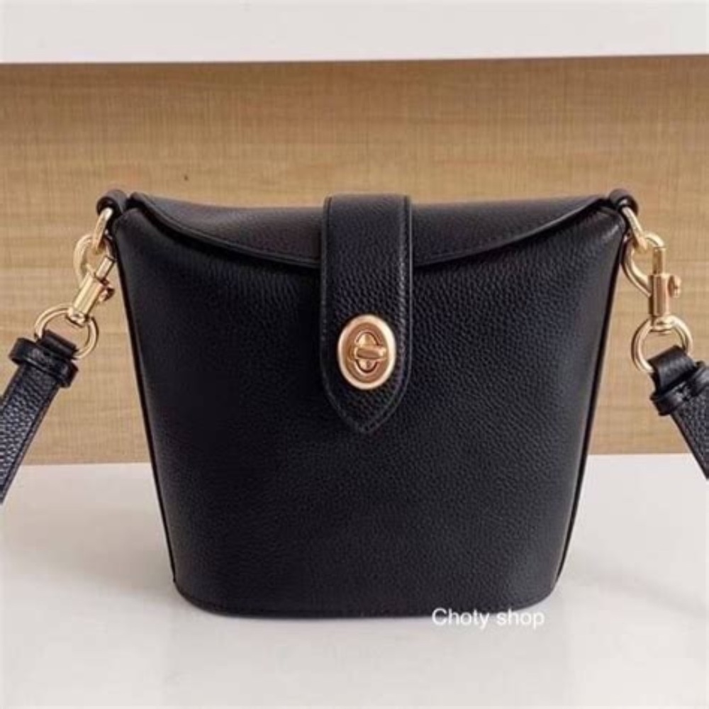 COACH Addie crossbody